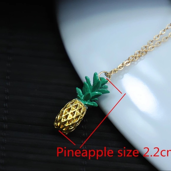 Pineapple Necklace - Picture 5 of 8
